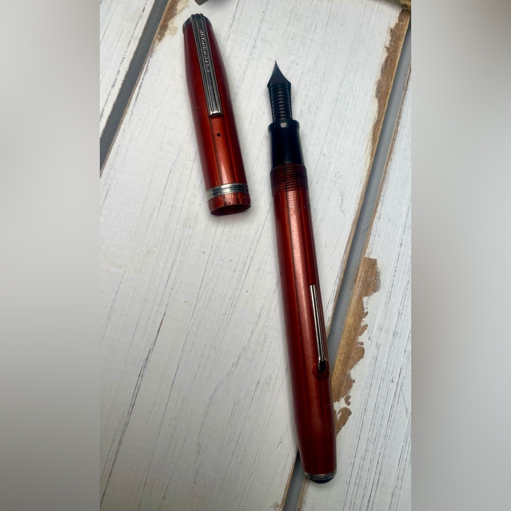 Vintage Esterbrook Stylish Fountain Pen with Silver Details - Picture 4 of 16